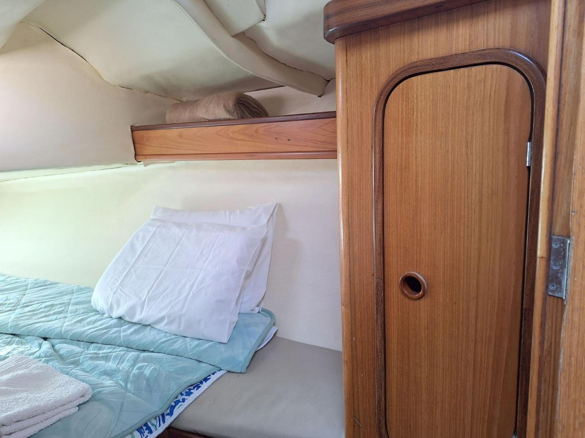 Ferienwohnung Be Local - Sleep Aboard The Santa Maria Sailing Boat In Lisboa Exterior foto